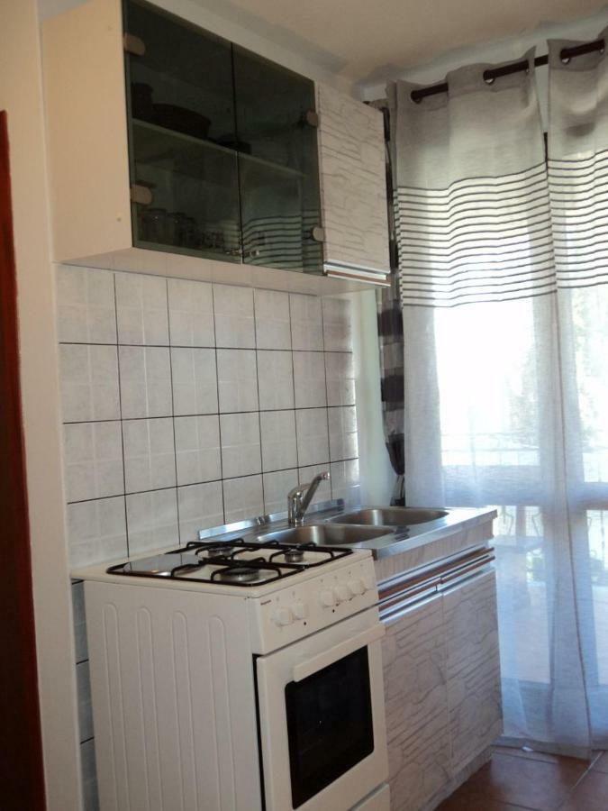 רוביני Studio Apartments Ana מראה חיצוני תמונה