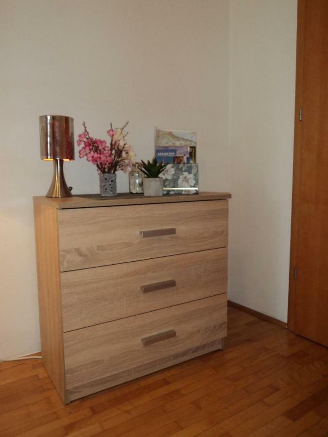 רוביני Studio Apartments Ana מראה חיצוני תמונה
